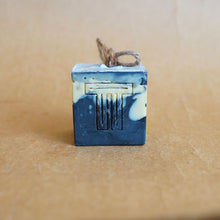 Load image into Gallery viewer, Natural Aloe Vera bar soap for dry skin